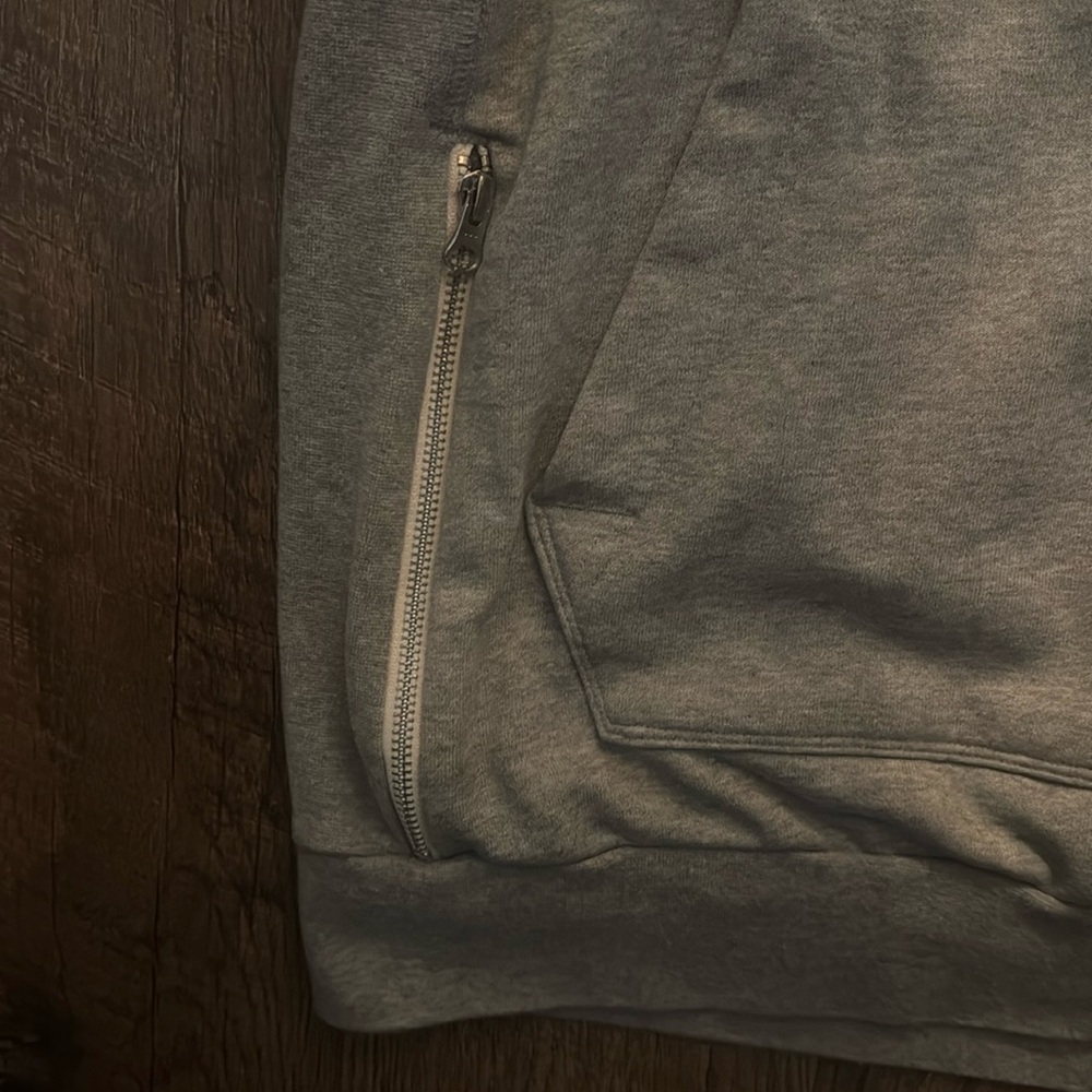 Nike Standard Issue Hoodie - Picture 6 of 6